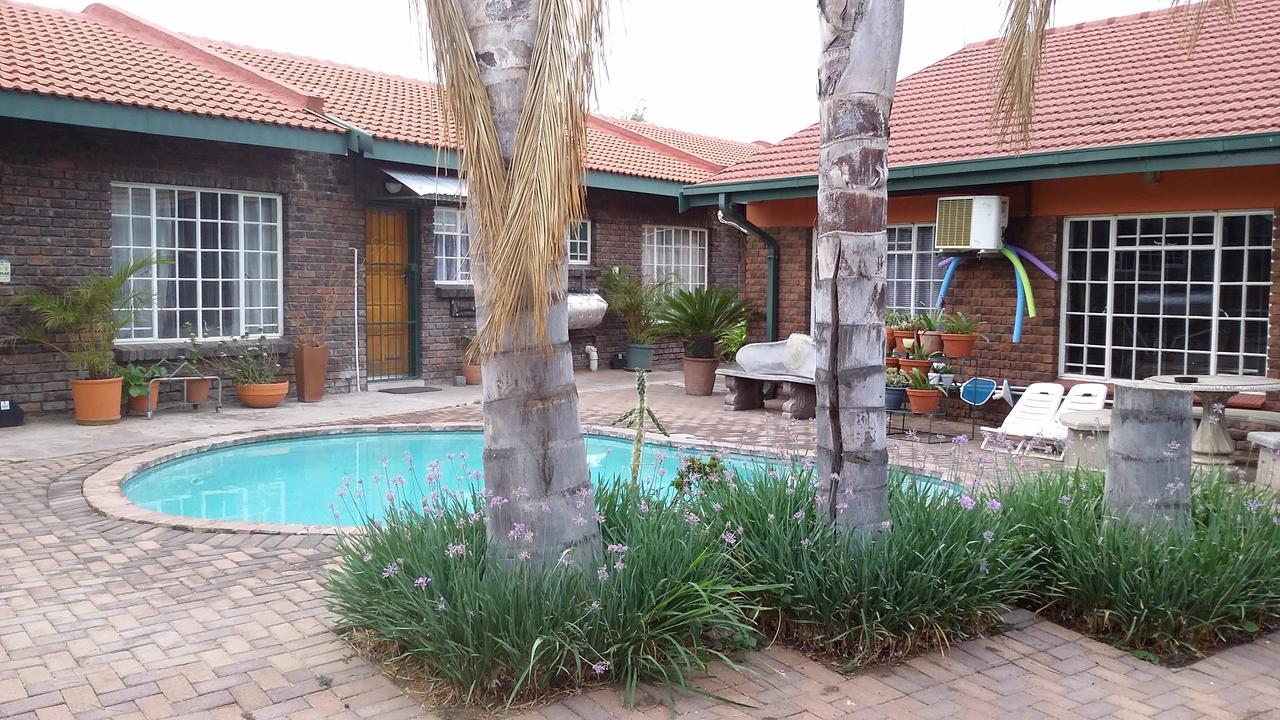 Appartement Pafuri Self Catering à Polokwane Extérieur photo