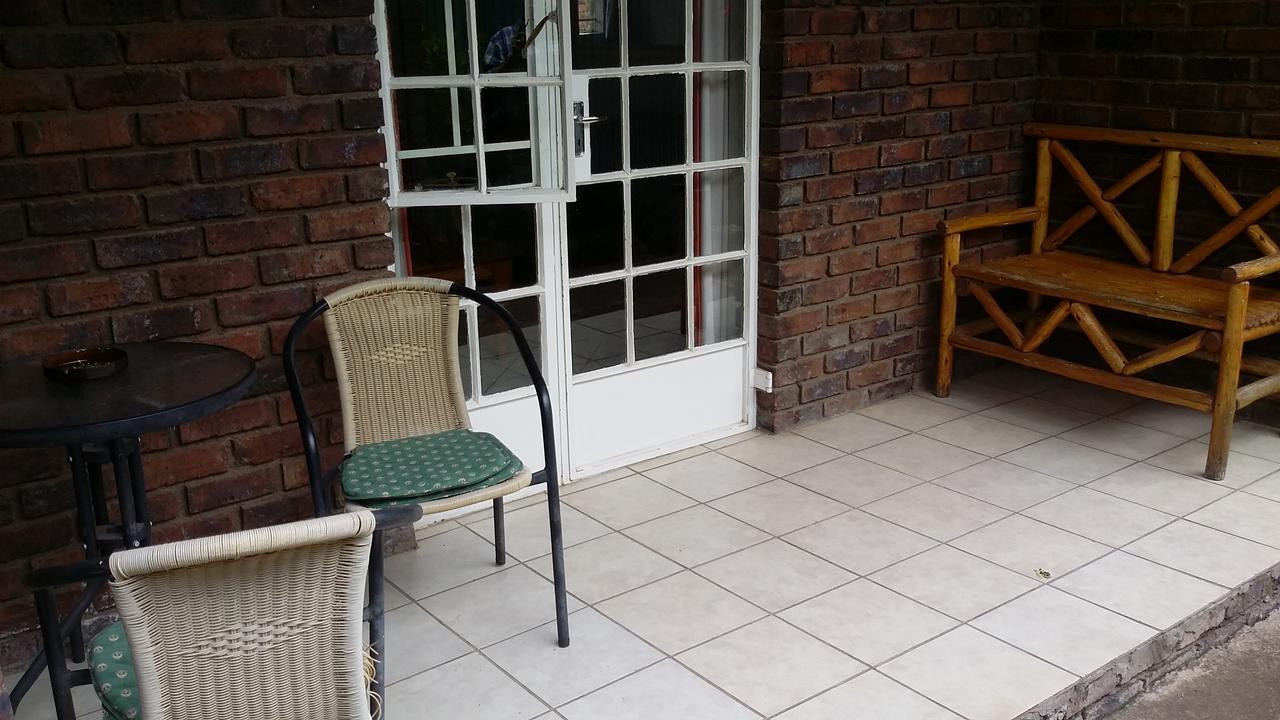 Appartement Pafuri Self Catering à Polokwane Extérieur photo