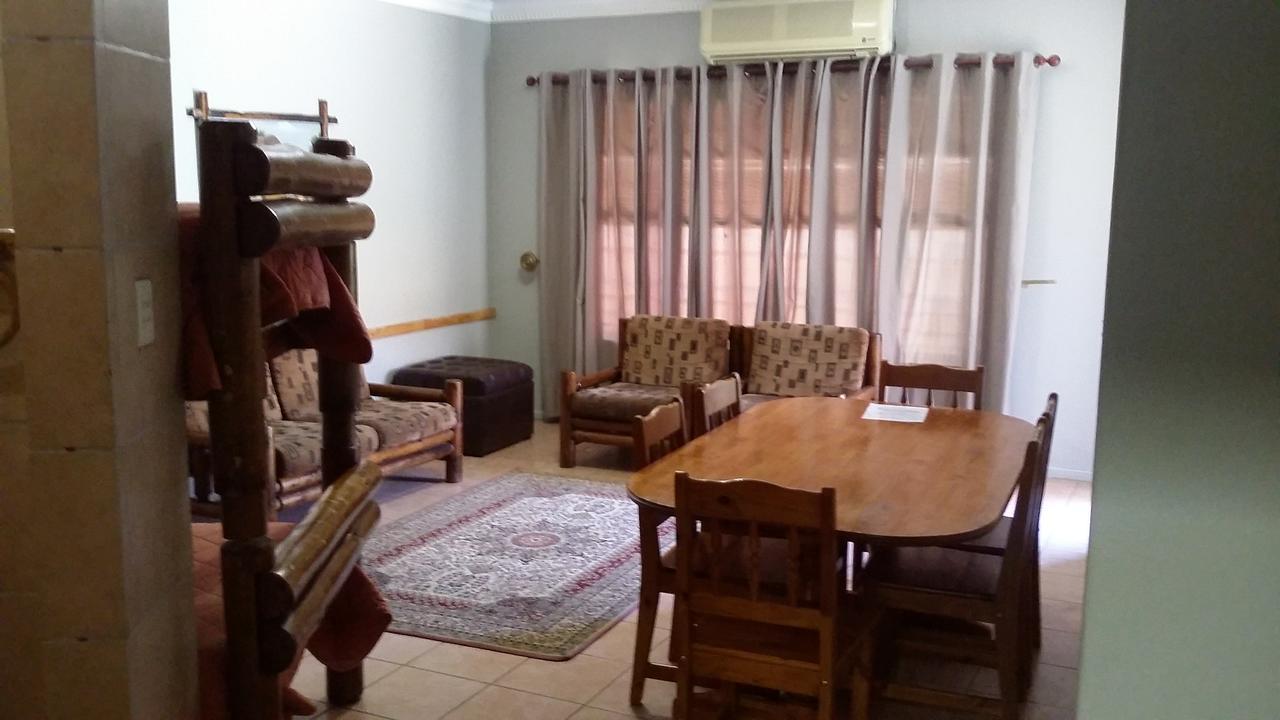 Appartement Pafuri Self Catering à Polokwane Extérieur photo